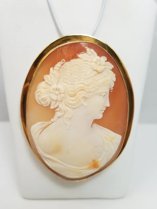 Secure pin brooch-Large Vintage 14k Yellow Gold Natural Shell Cameo Brooch/Pendant