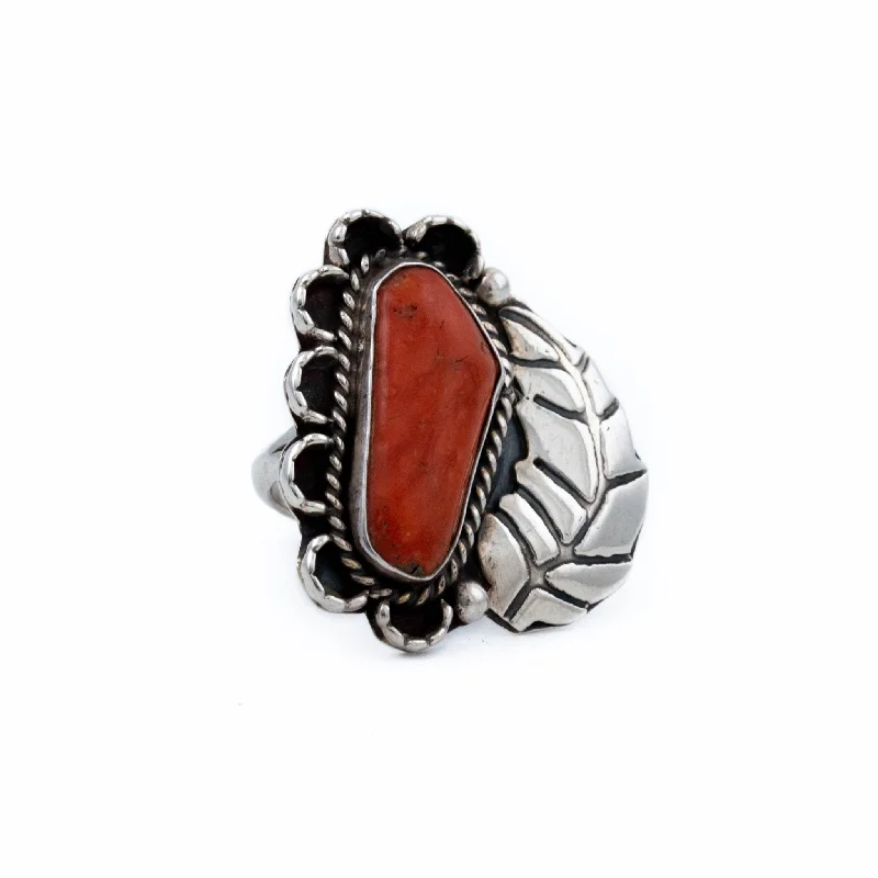 Flat twist rings-Leaf-Bezel Coral Ring