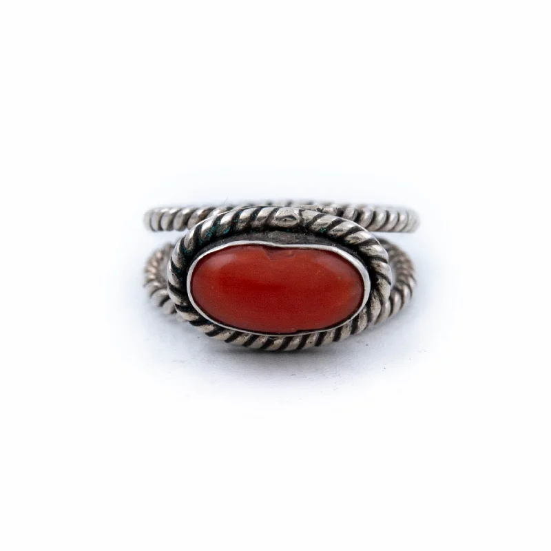 Mixed metal rings-Twisted Oval Coral Ring