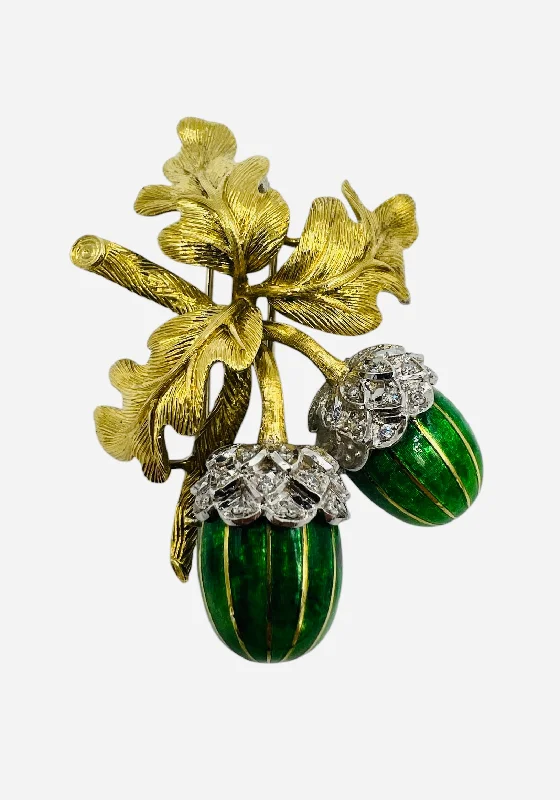 Light accent brooch-1970s Oak Leaves And Enameled Acorns 18k Yellow Gold Brooch