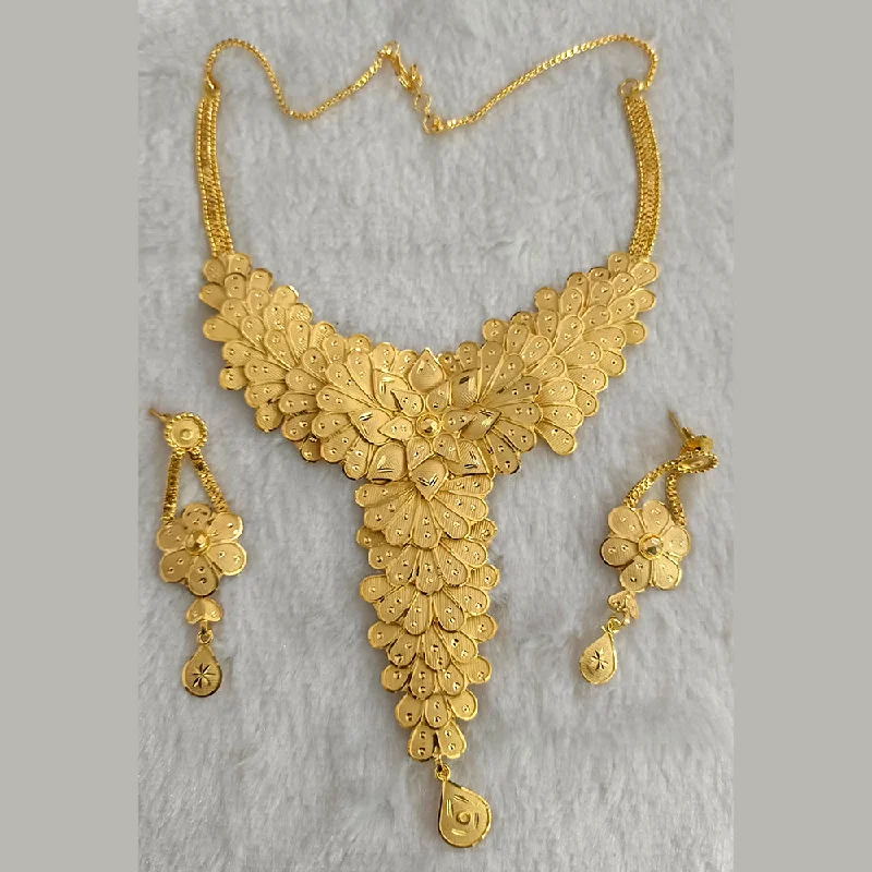 Offset design necklaces-Pari Art Jewellery Forming Gold Necklace Set