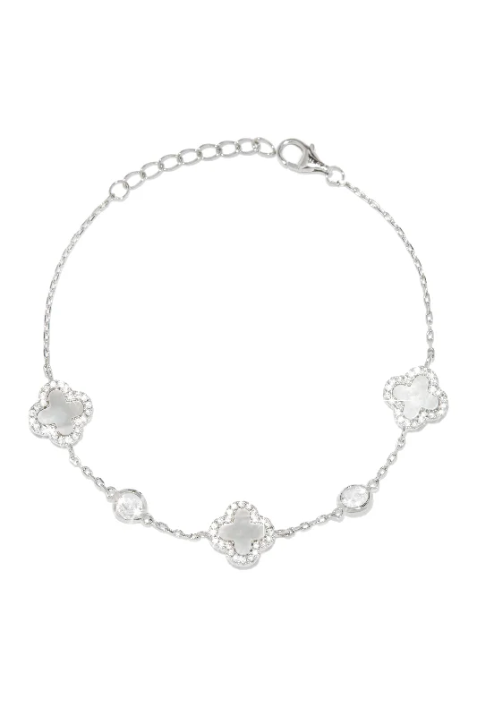 Sleek design bangles-Golden Paradise Sterling Silver Clover Bracelet - Silver