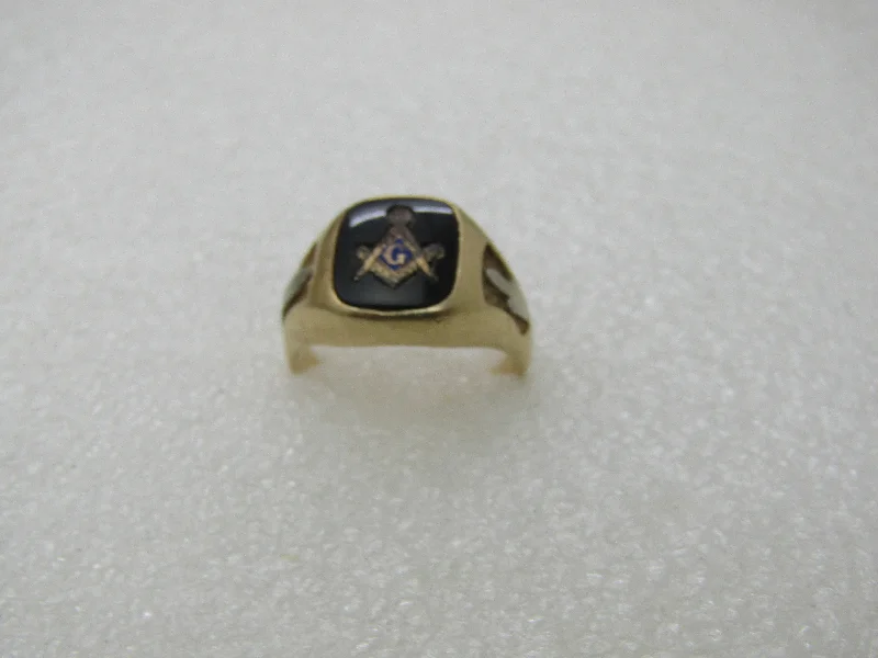 Silk thread rings-Vintage 14kt Onyx Masonic Ring, Sz. 8, 7.05 Gr. Two-Tone Gold