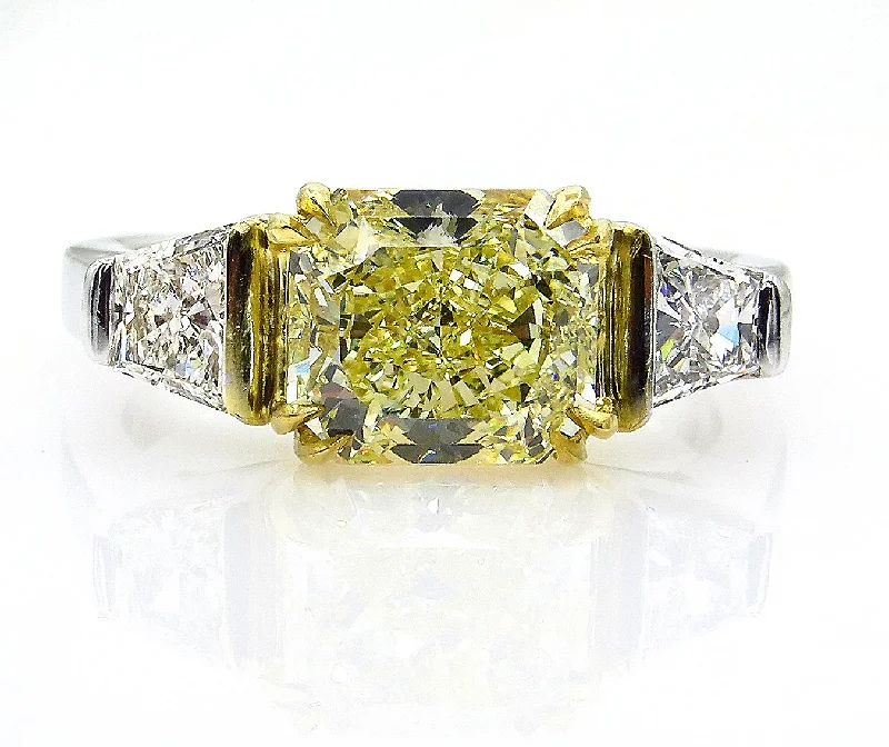 Solid gem rings-Estate "Canary" GIA 2.83ct Natural Fancy Yellow RADIANT 3 Stone Diamond Engagement Platinum Ring