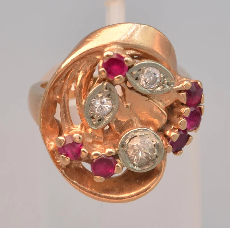 Flat twist rings-14K Rose Gold Diamond and Ruby ring, ca. 1940's Retro style