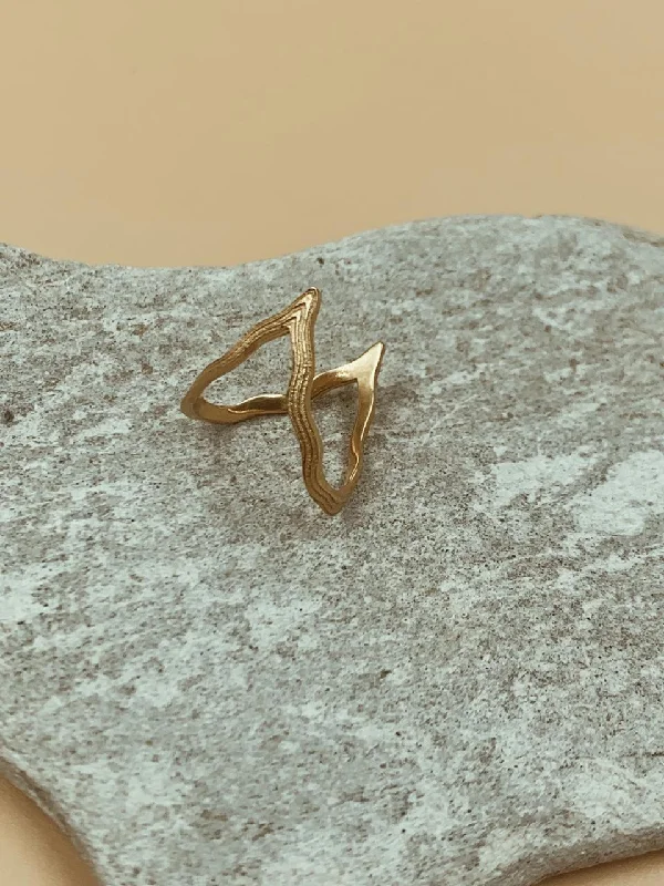 Flat bow rings-Sculptural Odi Wiggly Ring | 18kt Solid Gold