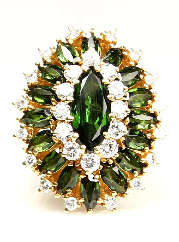 Coiled cord rings-9.73CT HUGE VINTAGE ESTATE RETRO GREEN TOURMALINE DIAMOND CLUSTER BALLERINA RING