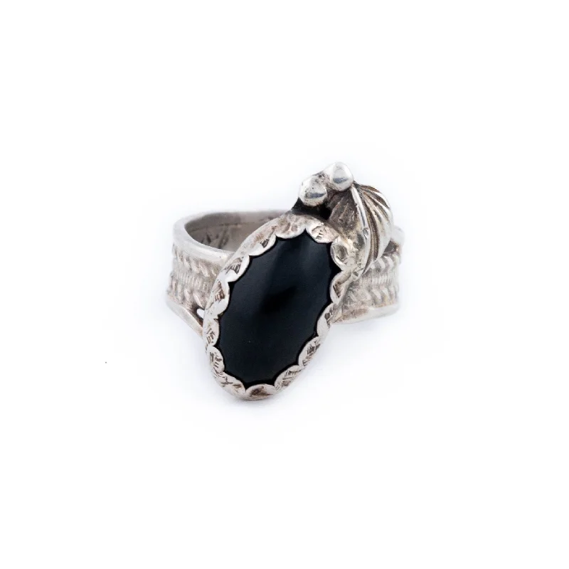 Bold druzy rings-Solid 1970's Onyx Ring