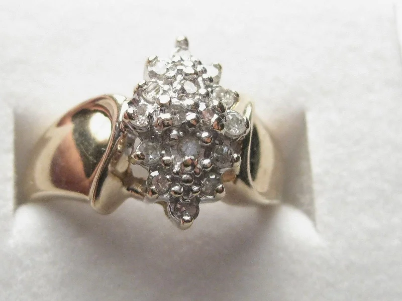 Worn bronze rings-Vintage 10kt Yellow Gold Stunning Wide Diamond Pointed Cluster Ring, size 7