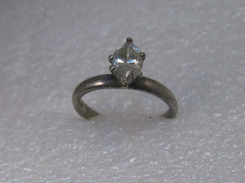 Sleek band rings-Vintage Sterling Silver 1.30 ctw Marquis CZ Engagement Ring, size 8, 4.10 grams