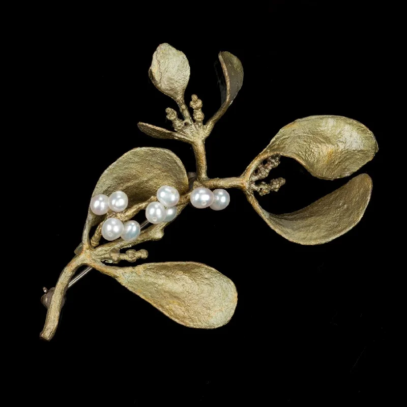 Small flower brooch-Mistletoe Brooch