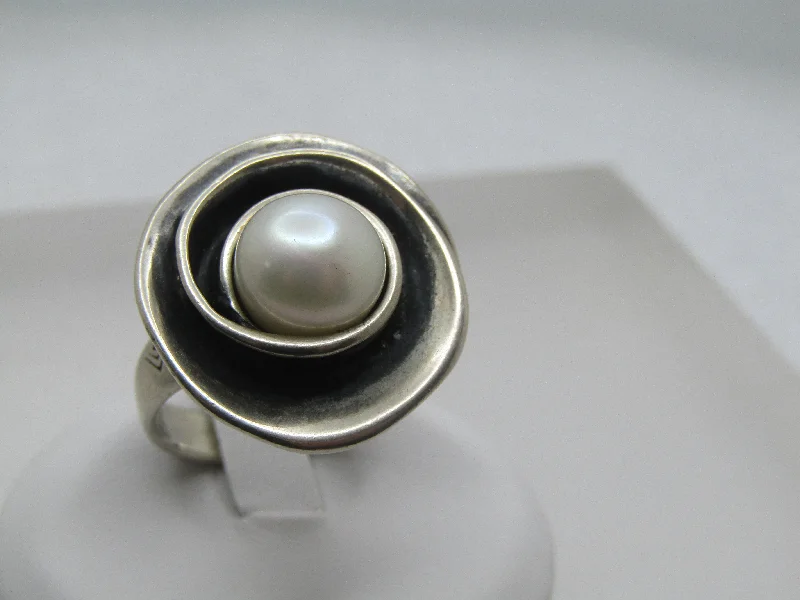 Spinel gem rings-Vintage Sterling Lady Pearl Modernist Ring, Sz. 7, Signed ilpada