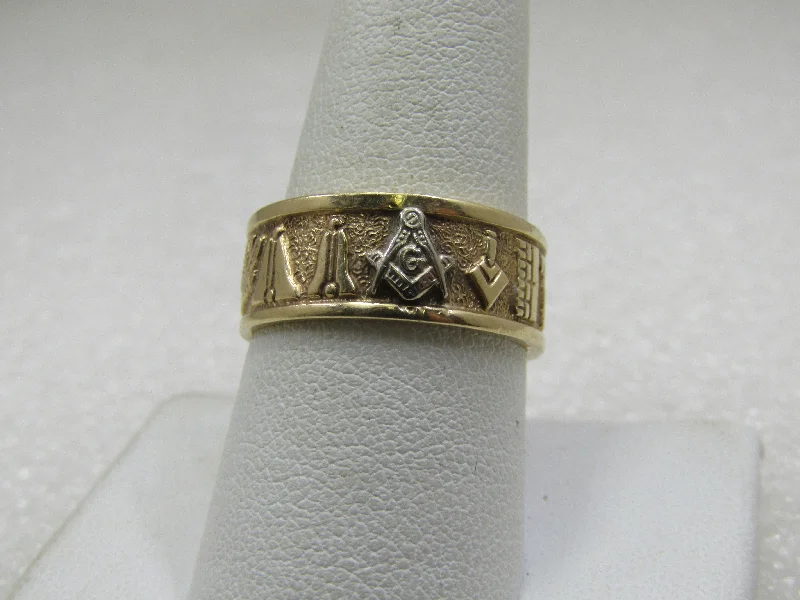 Owl motif rings-Vintage 14kt Masonic 8mm Symbol Band Ring, Sz. 9 , Signed MECCA, Two Tone