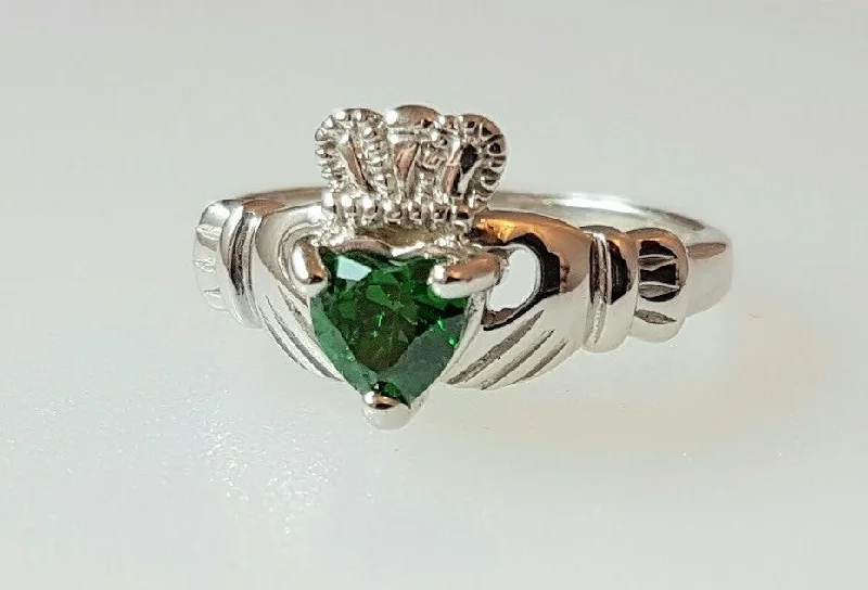 Linen cord rings-Emerald Claddagh Ring - Sterling Silver