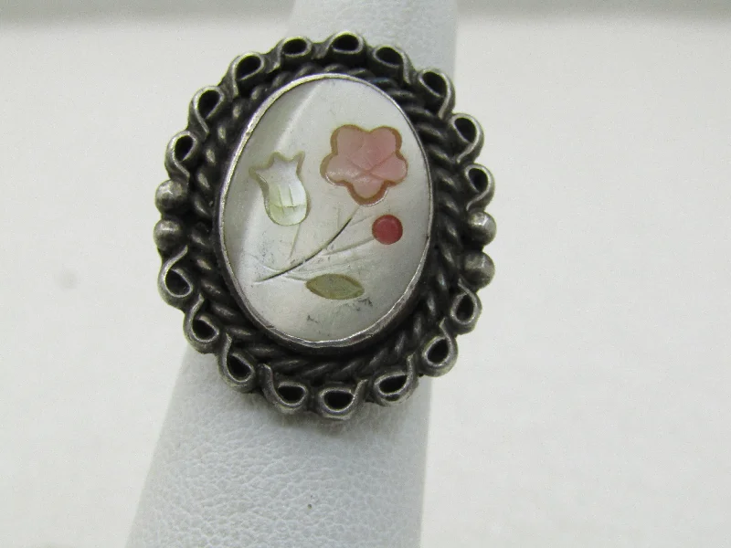 Fine thread rings-Vintage Sterling Southwestern Floral Inlaid MOP Ring, size 6.5, Signed J.M.