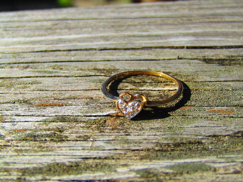 Bear design rings-Vintage 10kt Diamond Heart Ring, Promise Ring, Size 6,75, 1.03gr.