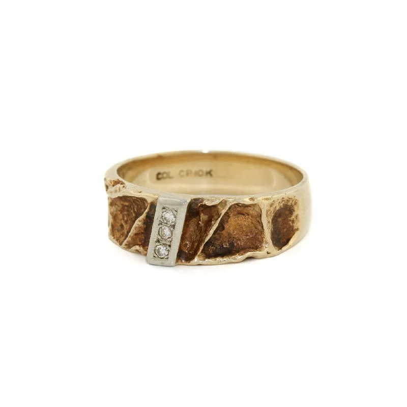 Quirky design rings-10k Gold x Rustic 6mm Band