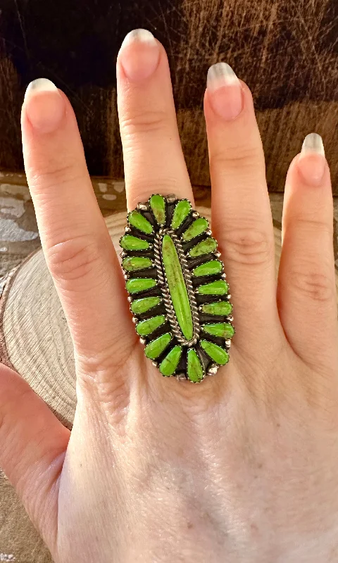 Glossy band rings-GREEN MEADOW Navajo Silver & Green Howlite Ring • Size 5 1/4 & 7 1/4